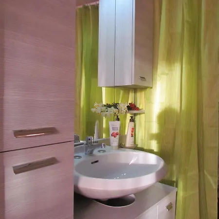 Bright By The - Beahost Apartment *