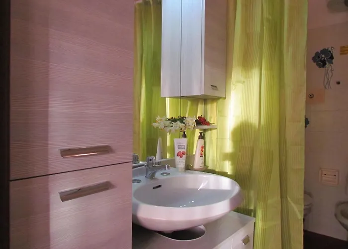 Bright 200mt From The דירה *